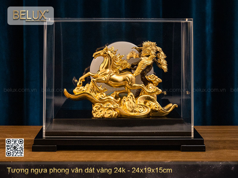 Tượng Ngựa Phong Vân dát vàng 24k 24x19x15cm